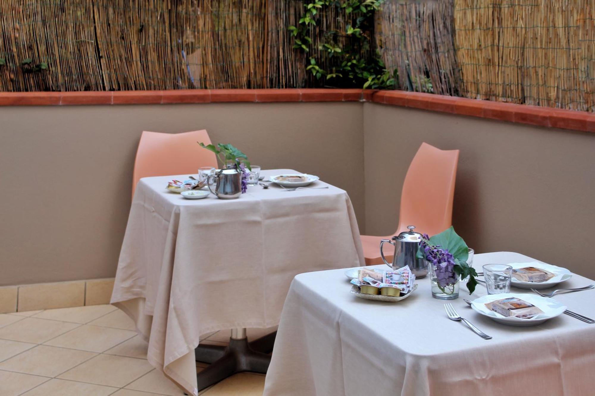 مبيت وإفطار جيارديني ناكسوس La Piazzetta المظهر الخارجي الصورة