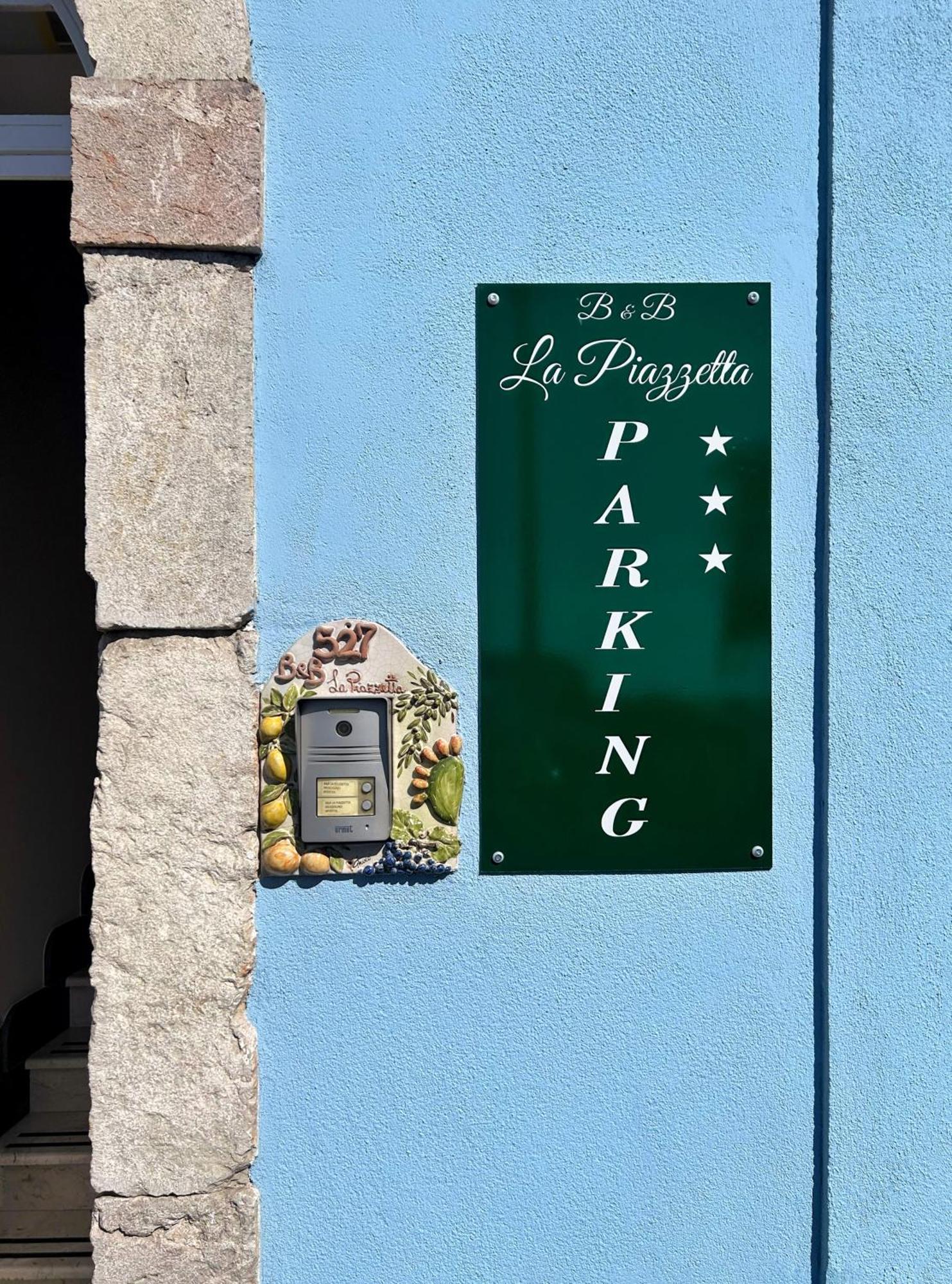 مبيت وإفطار جيارديني ناكسوس La Piazzetta المظهر الخارجي الصورة